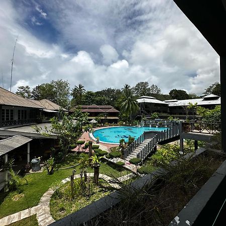Beach Resort - Arwana Perhentian Besar Kampung Kuala Besut Exterior foto
