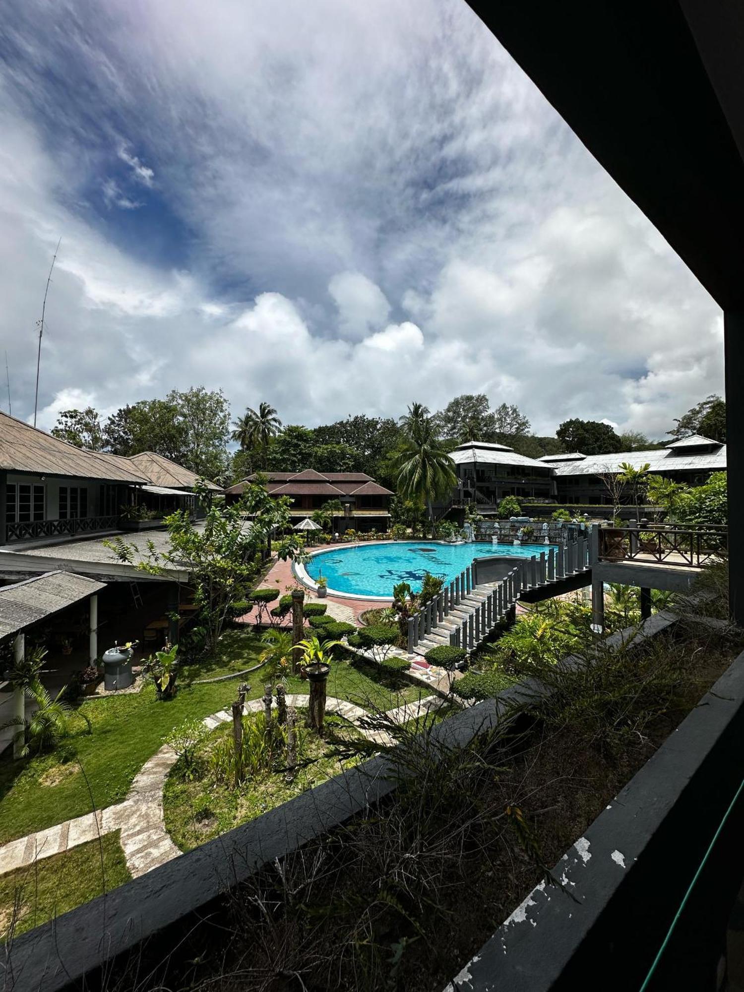 Beach Resort - Arwana Perhentian Besar Kampung Kuala Besut Exterior foto