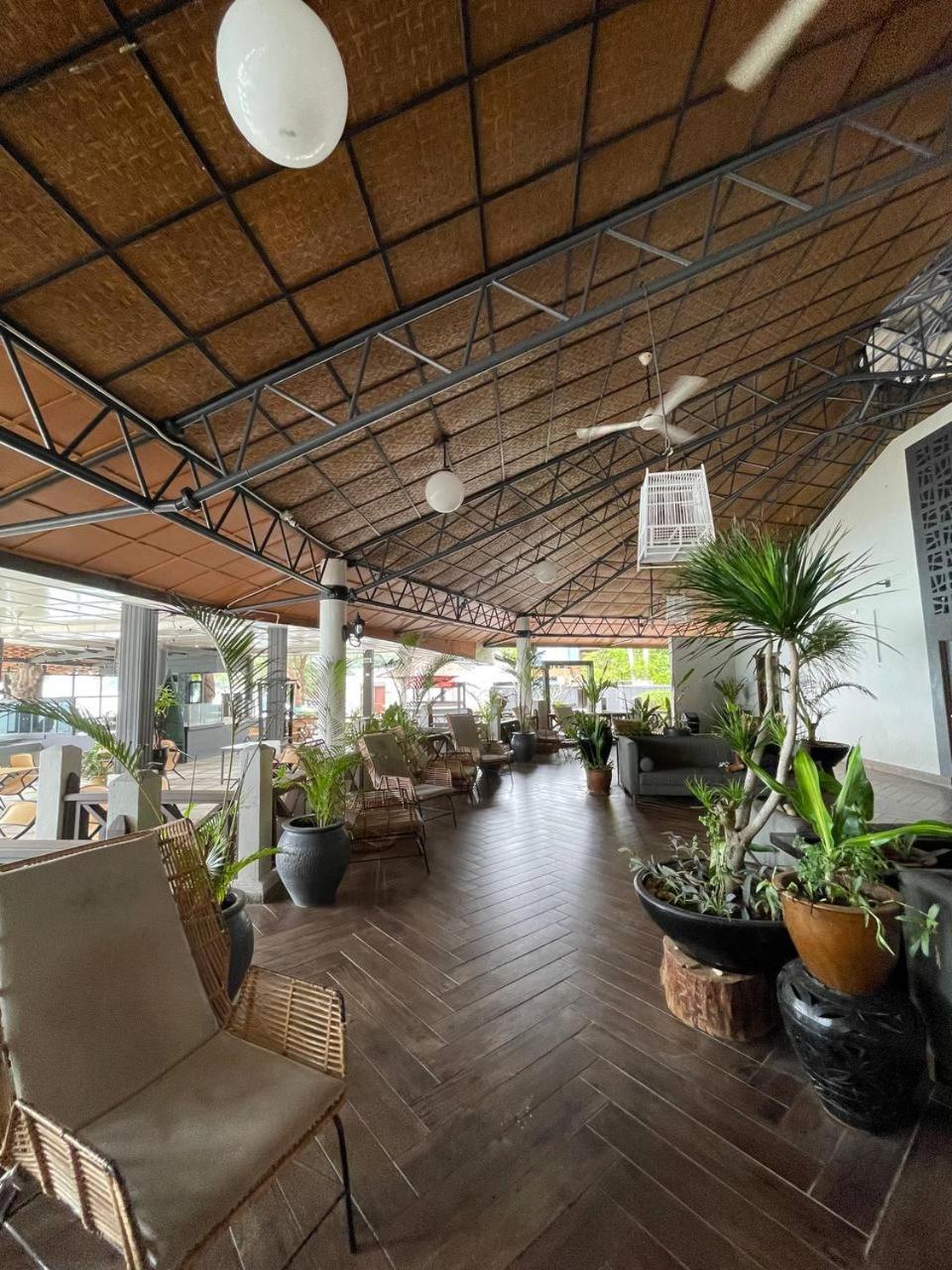 Beach Resort - Arwana Perhentian Besar Kampung Kuala Besut Exterior foto